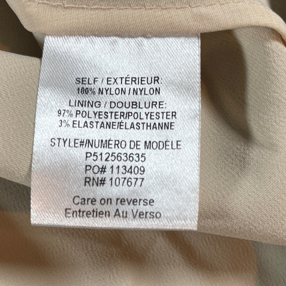 Alice + Olivia Suzy Off The Shoulder Black and Cream Lace Dress - Size Medium - Picture 6 of 13